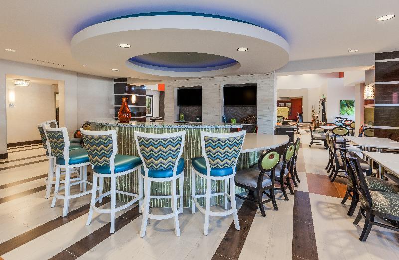 Holiday Inn Express & Suites Eureka By Ihg Eksteriør billede
